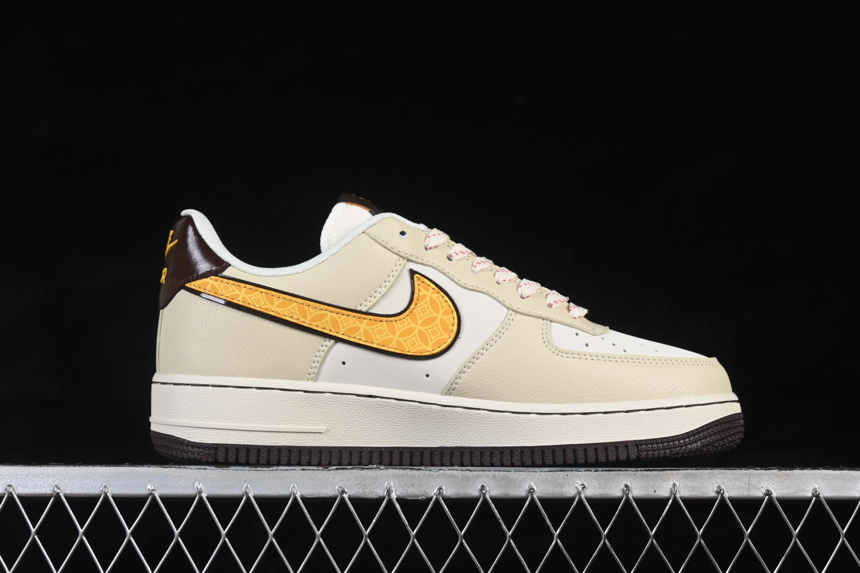 All categories Nk Air Force 1 Air Force series Nk Air Force 1 Low Air Force low-top Nike Air Force 1'07 Low Year of the Horse limited edition Apricot gold pattern Air Force 1 low-top casual sneakers NH0601-504